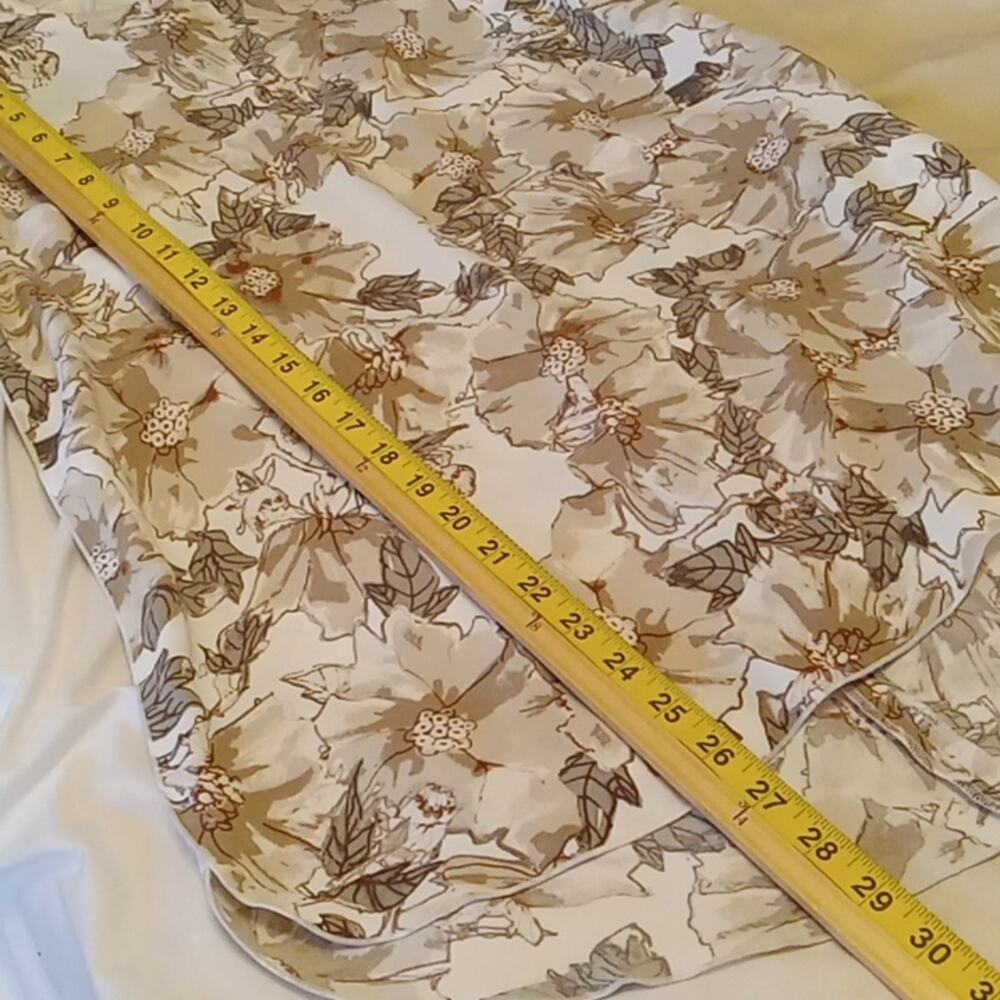 Balaton Women's Medium Floral Sleeveless long Tank. Dressy,Professional, Comfy. - Picture 8 of 10